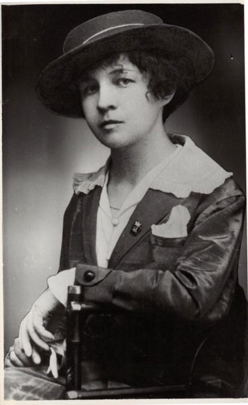 T. Ivanausko žmona, lietuviškos mokyklos kūrėja, pedagogė, šaulė Honorata Paškauskaitė-Ivanauskienė (1891–1949)