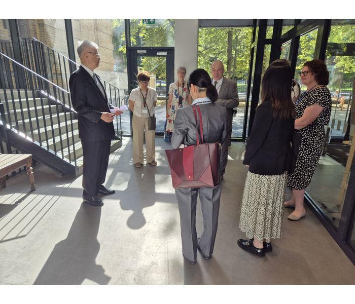 Japonijos ambasadoriaus Lietuvoje Odzakio Tecaus (Ozaki Tetsu) apsilankymas LMA Vrublevskių bibliotekoje
