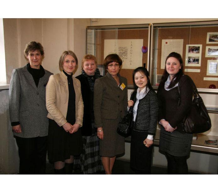 Japonijos ambasados darbuotojų vizitas LMA Vrublevskių bibliotekoje