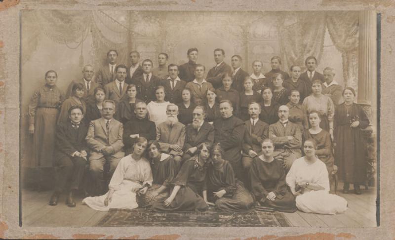 J. Šlapelis su Mokytojų kursų klausytojais