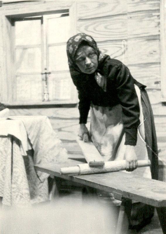 Valerija Čepulytė motinos vaidmenyje spektaklyje „Išmākē“