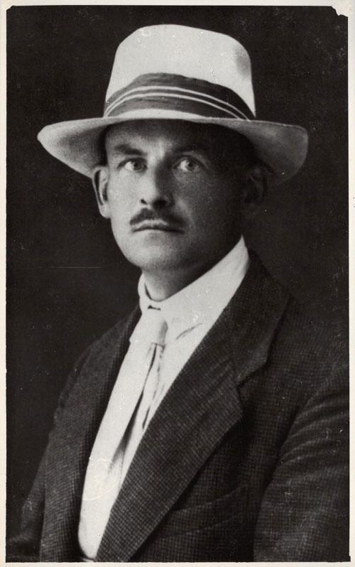 T. Ivanausko portretinė nuotrauka. 1920 m.