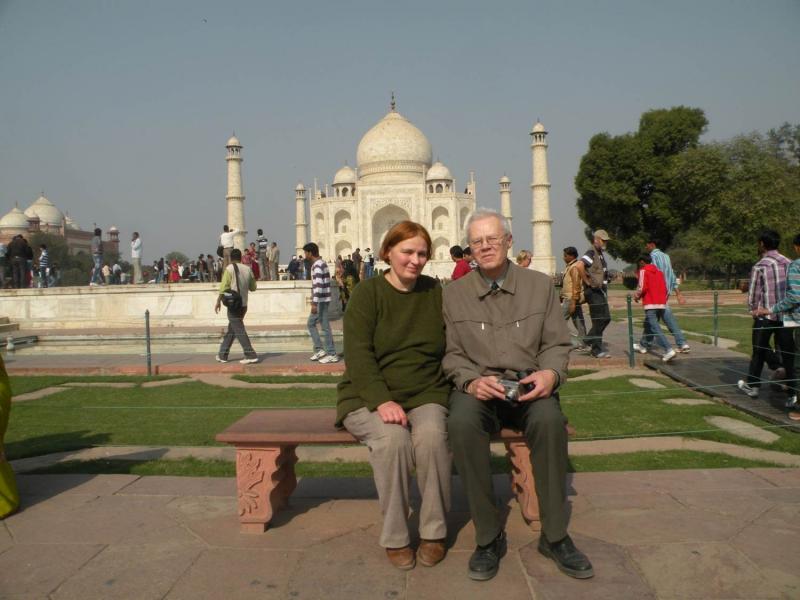 Su Alina prie Tadž Mahalo, 2011 m.