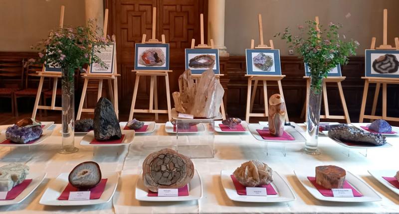 Geologijos ir geografijos instituto 80-mečiui parengtas „Vaišių stalas“. Verkių dvaro rūmai. 2010 m.