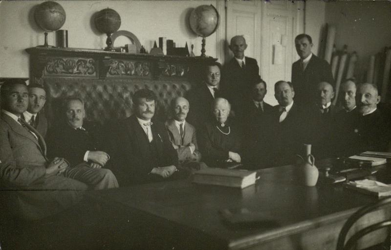 J. Šlapelis – lietuvių ir lotynų kalbų bei istorijos mokytojas Vilniaus Vytauto Didžiojo gimnazijoje (1921–1932)